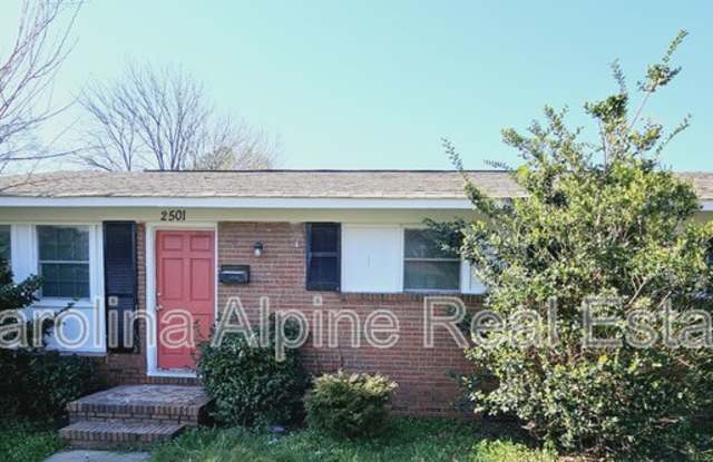 2501 Kendall Dr - 2501 Kendall Drive, Charlotte, NC 28216