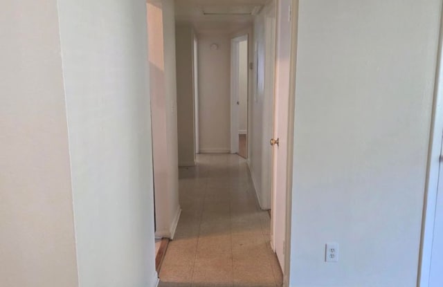 1927 Delaroche Drive