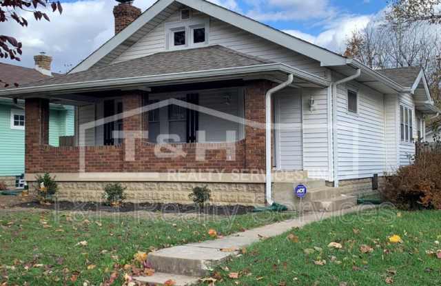 1309 N Gladstone Ave