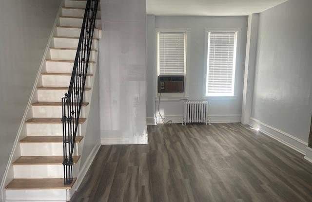 3322 W HUNTINGDON Street