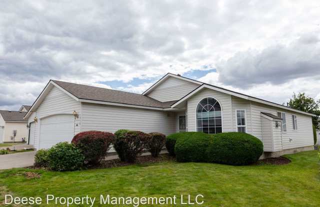 1510 N Madson