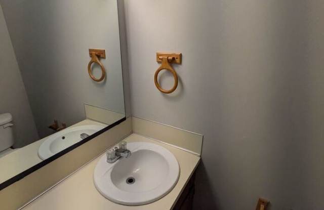 315 18th Street Southwest