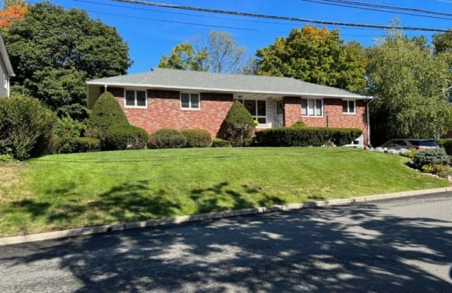 187 Lower Notch Rd - 187 Lower Notch Road, Passaic County, NJ 07424