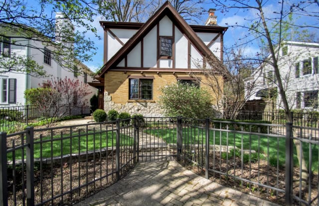 1936 Thornwood Avenue - 1936 Thornwood Avenue, Wilmette, IL 60091