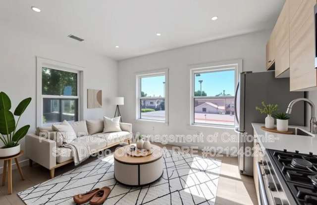 Photo of 2175 Bacon St