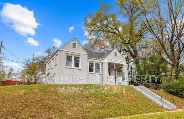 612 12th St W