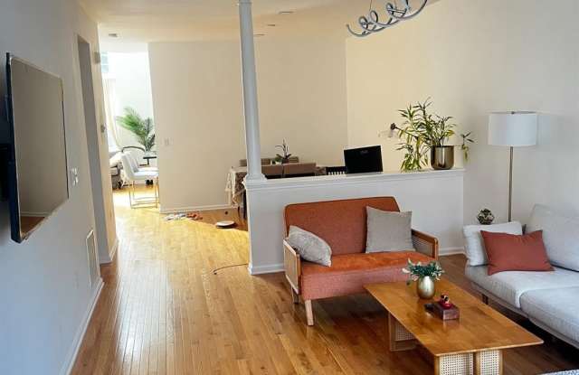 2436 Canterbury Lane