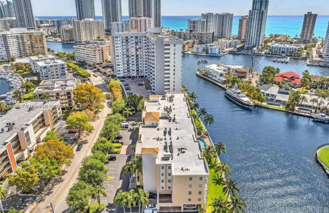 Photo of 201 S Golden Isles Dr