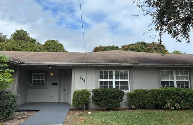 319 NW 7th St