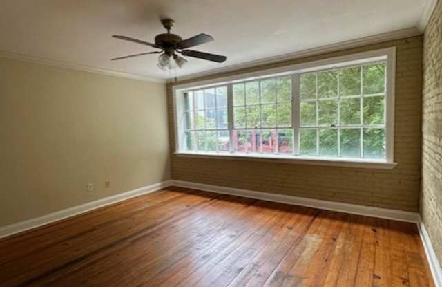 Photo of 1BR 1BA 3rd Street Downtown