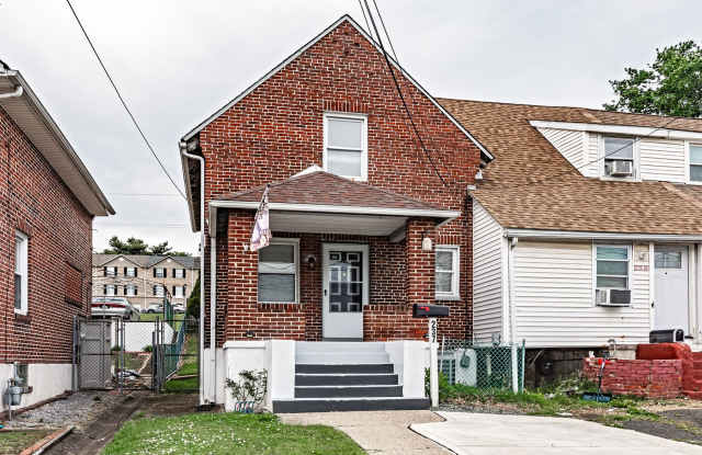 Renovated 2 bedroom, 1 bath townhouse in Claymont