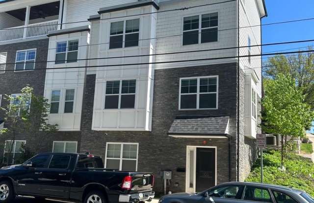 100 W 1ST AVE