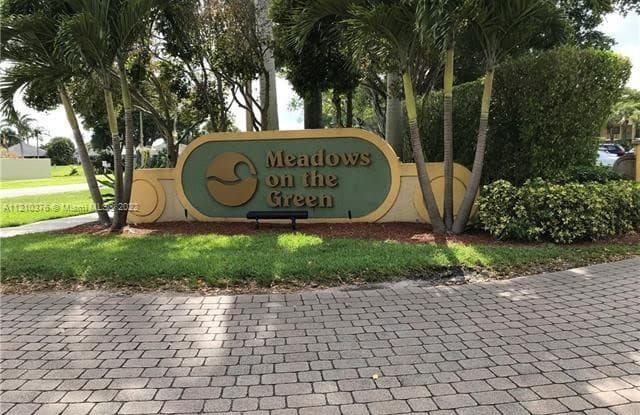 1203 Meadows Cir - 1203 Meadows Circle, Boynton Beach, FL 33436