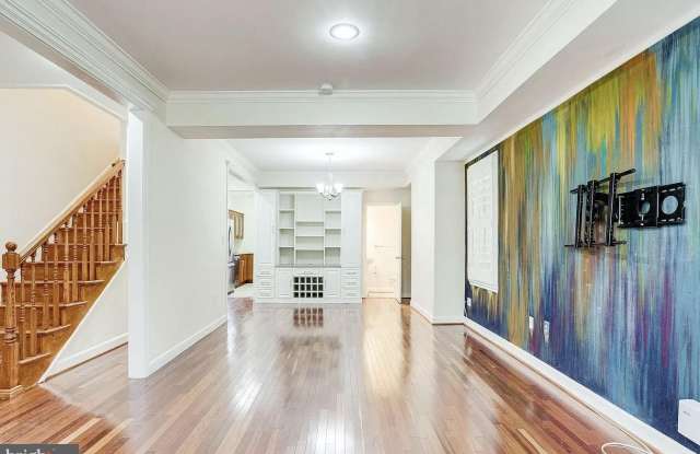 595 COLUMBIA ROAD NW