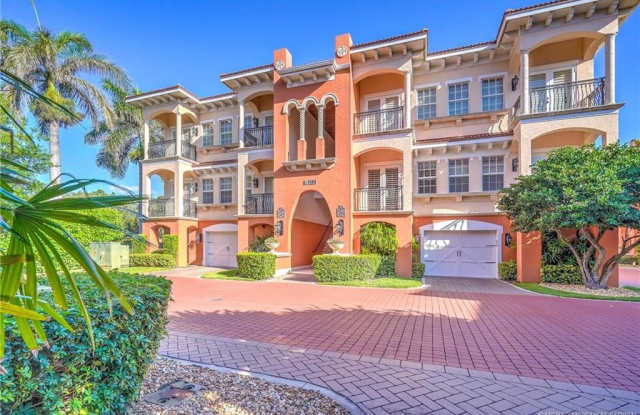 1528 NE Outrigger Landings Drive