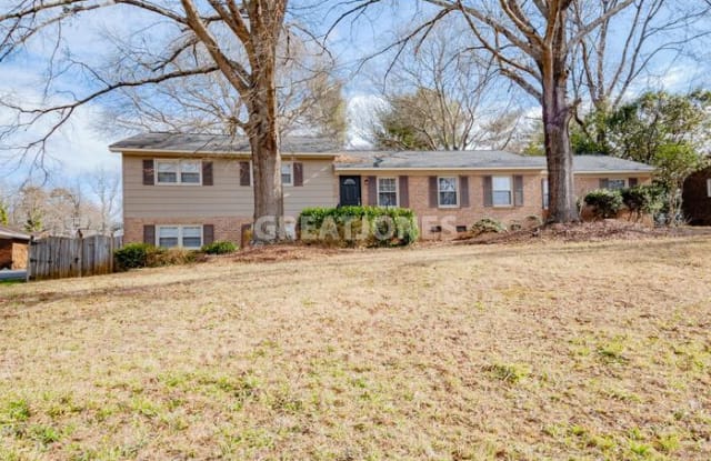 323 Holly Drive - 323 Holly Drive, Spartanburg, SC 29301