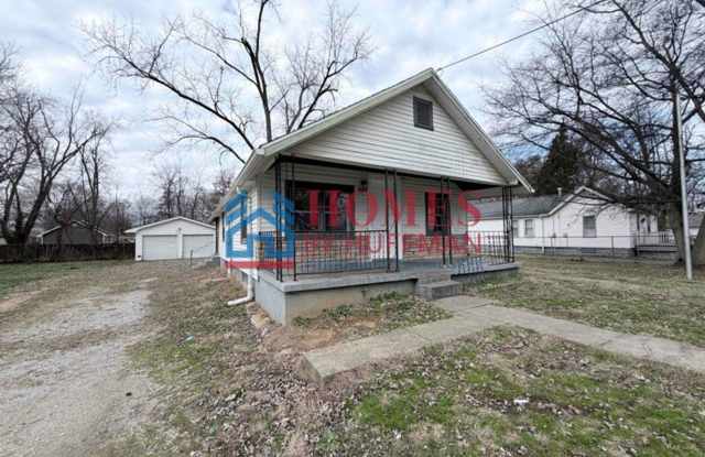 Two Bedroom House | Large Lot | Detached Garage