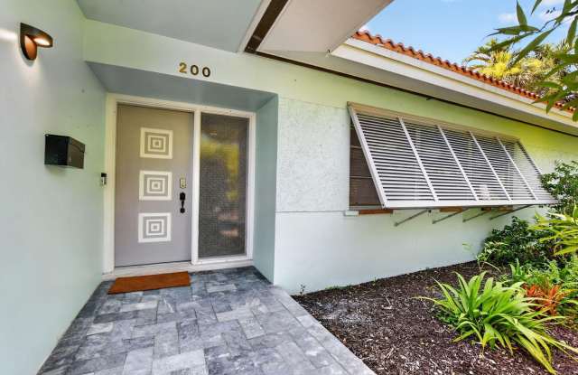 200 NW 11th Avenue