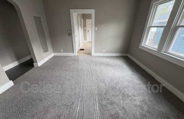 4013 Hoagland Avenue