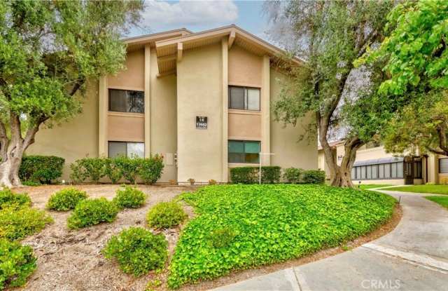 13602 La Jolla Circle