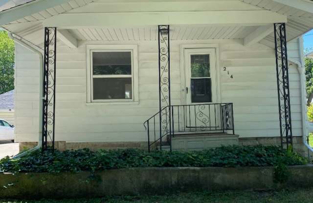 Photo of 214 N. Bowen
