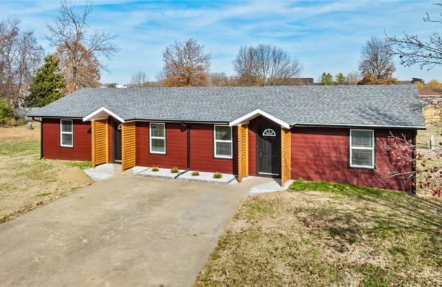 304 Trailside  TER Unit #A - 304 Trailside Terrace, Springdale, AR 72764