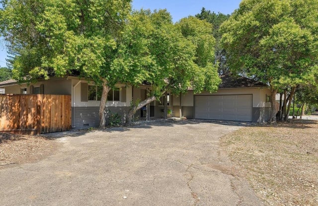 1686 Dalehurst AVE - 1686 Dalehurst Avenue, Los Altos, CA 94024