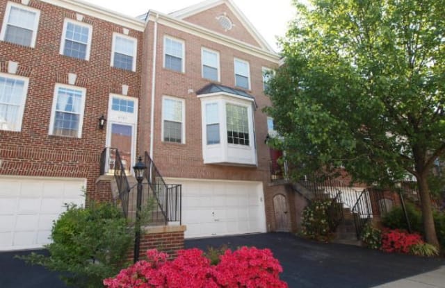 4787 THORNBURY DRIVE - 4787 Thornbury Drive, Fair Oaks, VA 22030