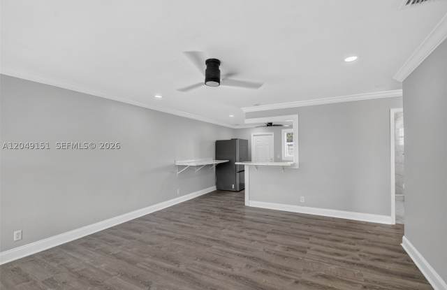 824 Bayberry Dr
