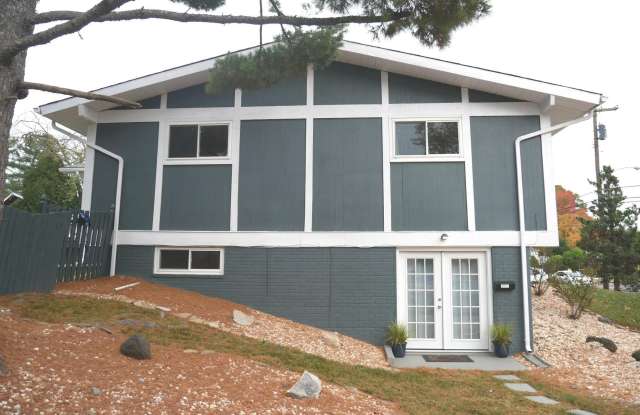 1805 ARCOLA Avenue unit: Apt- A