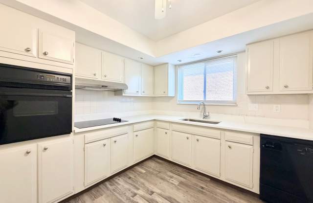 Photo of 4261 Fatima Dr