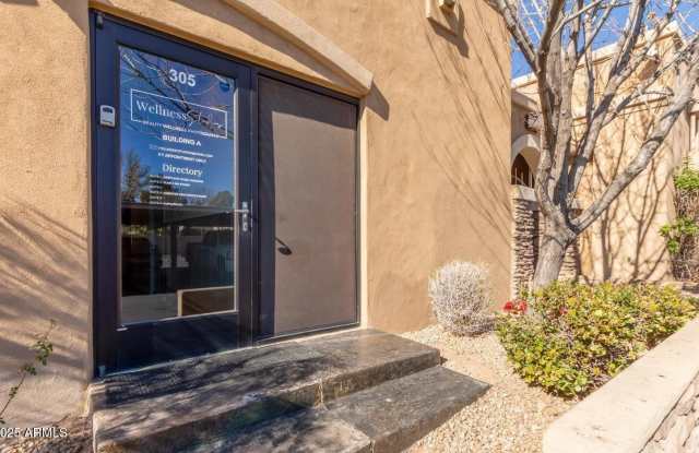 8821 N 7TH Street unit: 305