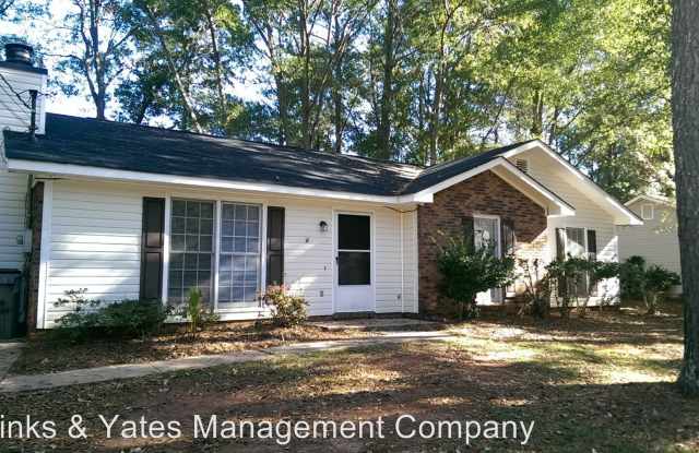 228 Hearthstone Drive - 228 Hearthstone Drive, LaGrange, GA 30241