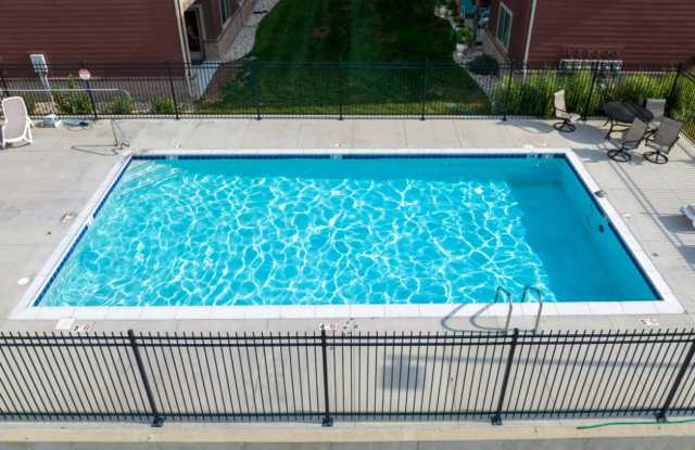 Sunset Villas Apartments