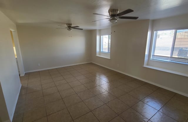 451 West 16th Avenue - 2Unit 2 - 451 West 16th Avenue, Apache Junction, AZ 85120