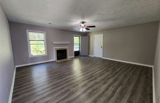 2908 Rosemeade Drive