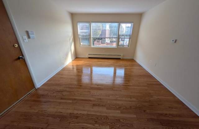 7500 West Lawrence Avenue