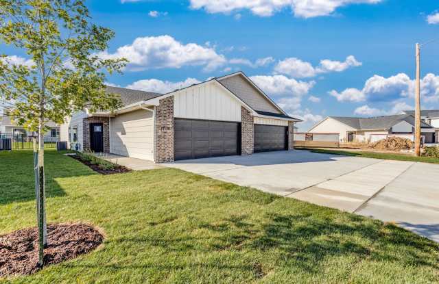 Edgewater Villas-Holly Plan