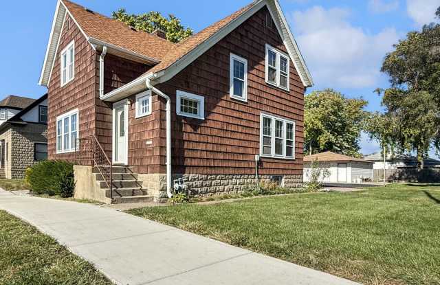 Photo of 60 E 162nd Street