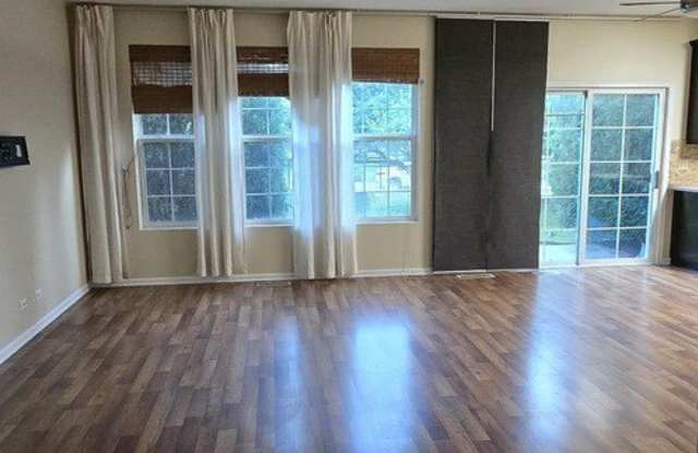 2986 Peachtree Circle