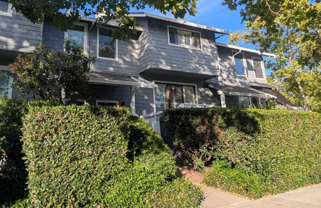 Photo of 744 Palomino Drive