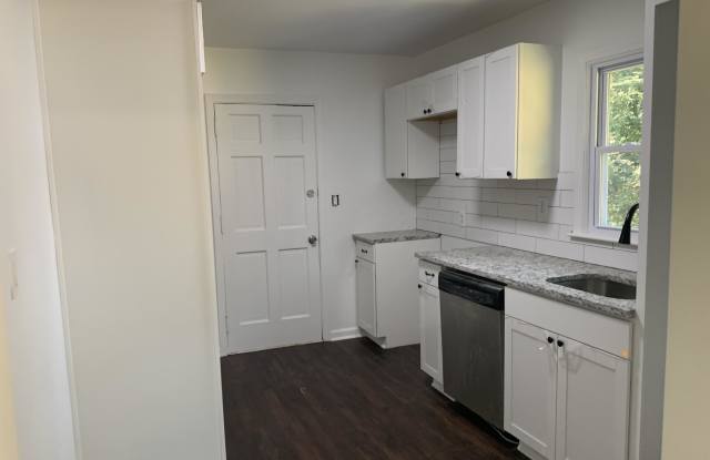 Photo of 381 Sargent Drive SE