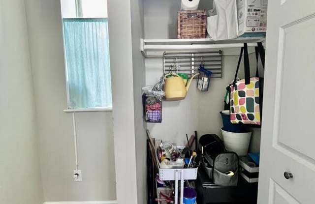 3355 Nebraska Ave - F