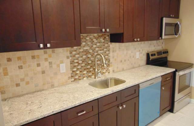 3622 LINCOLN Highway