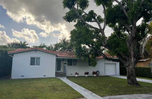 3230 SW 57th Ave - 3230 Southwest 57th Avenue, Coral Terrace, FL 33155