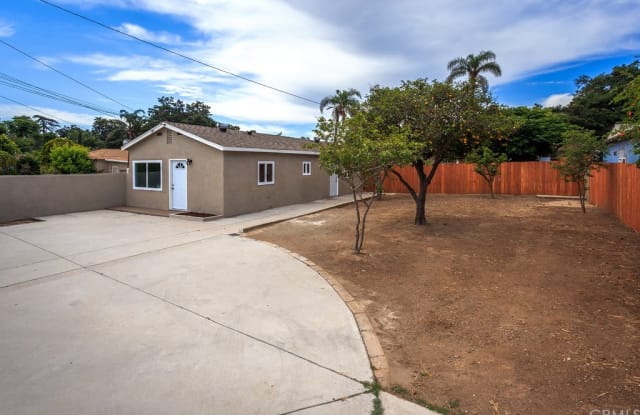 703 W 10th Street - 703 W 10th St, Corona, CA 92882