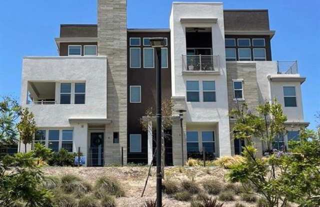 2048 Foxtrot Loop - 3Unit 3