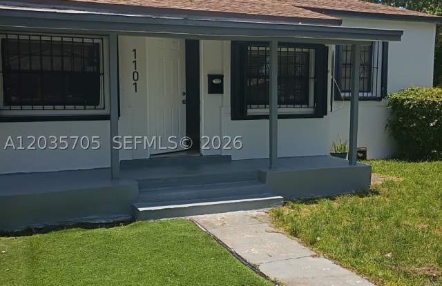 1101 NW 55th Ter