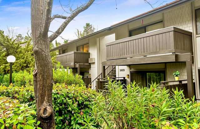 Gorgeous Upper Level Unit in the Desired Diablo Hills Community is Available Now! - 1489 Marchbanks Drive, Walnut Creek, CA 94598