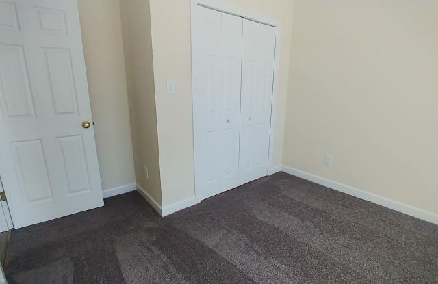 Freshly Painted 3 Bedroom Town Home